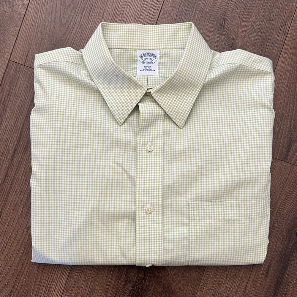 Brooks Brothers Slim Fit Non Iron Button Down Men's Dress Shirt Size 16 1/2-33